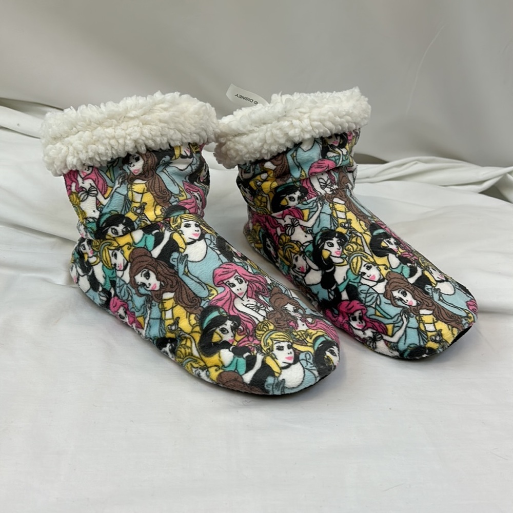Disney Princess Soft Sherpa Lined Bootie Slipper by Fuzzy Babba Size Women’s S/M - Picture 2 of 12